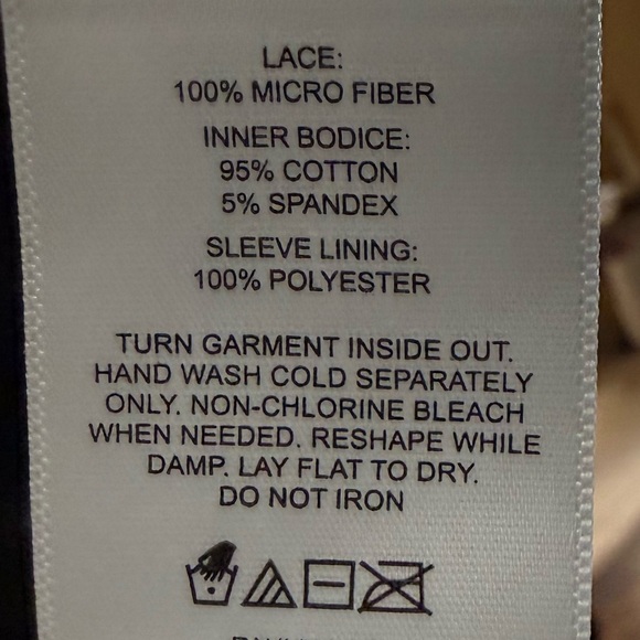 NWOT Express White Lace Puff Sleeve Blouse w/ Attached White Tank / XS - Picture 11 of 11